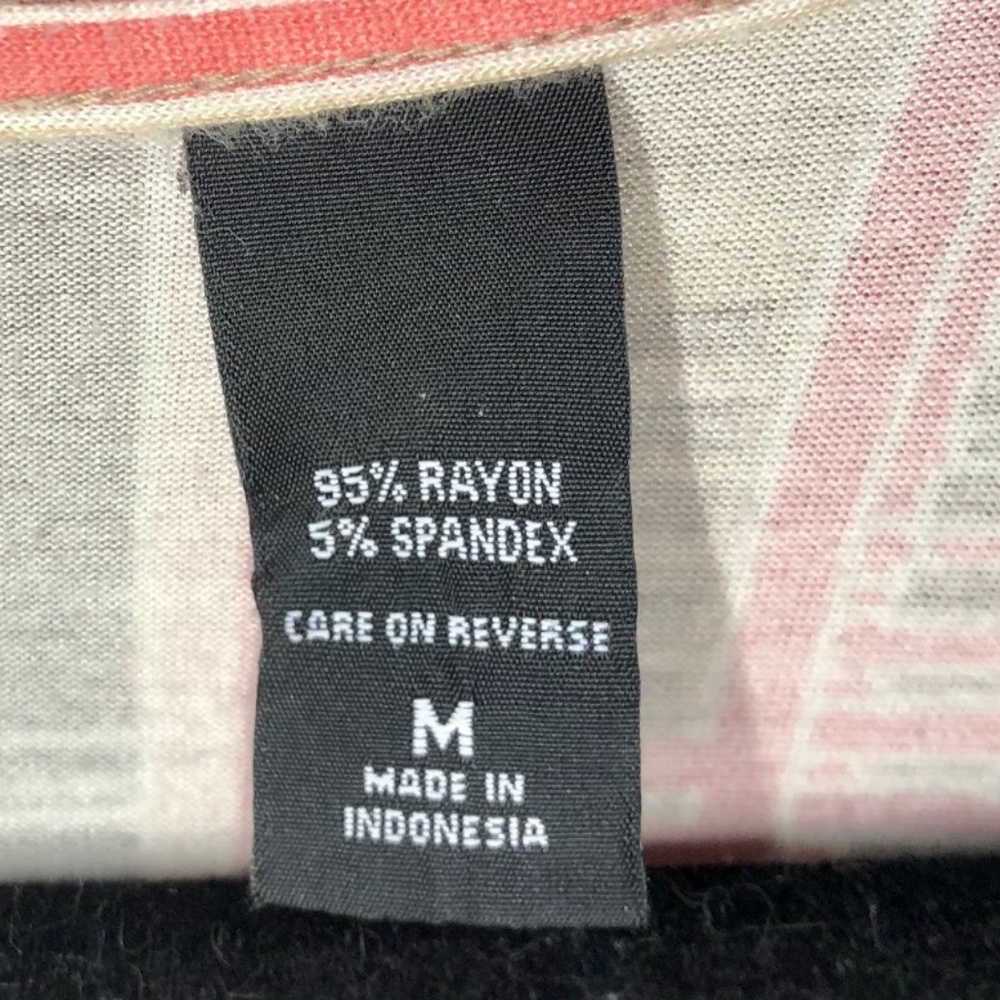 NY&Co Patterned Tank - Picture 3 of 3